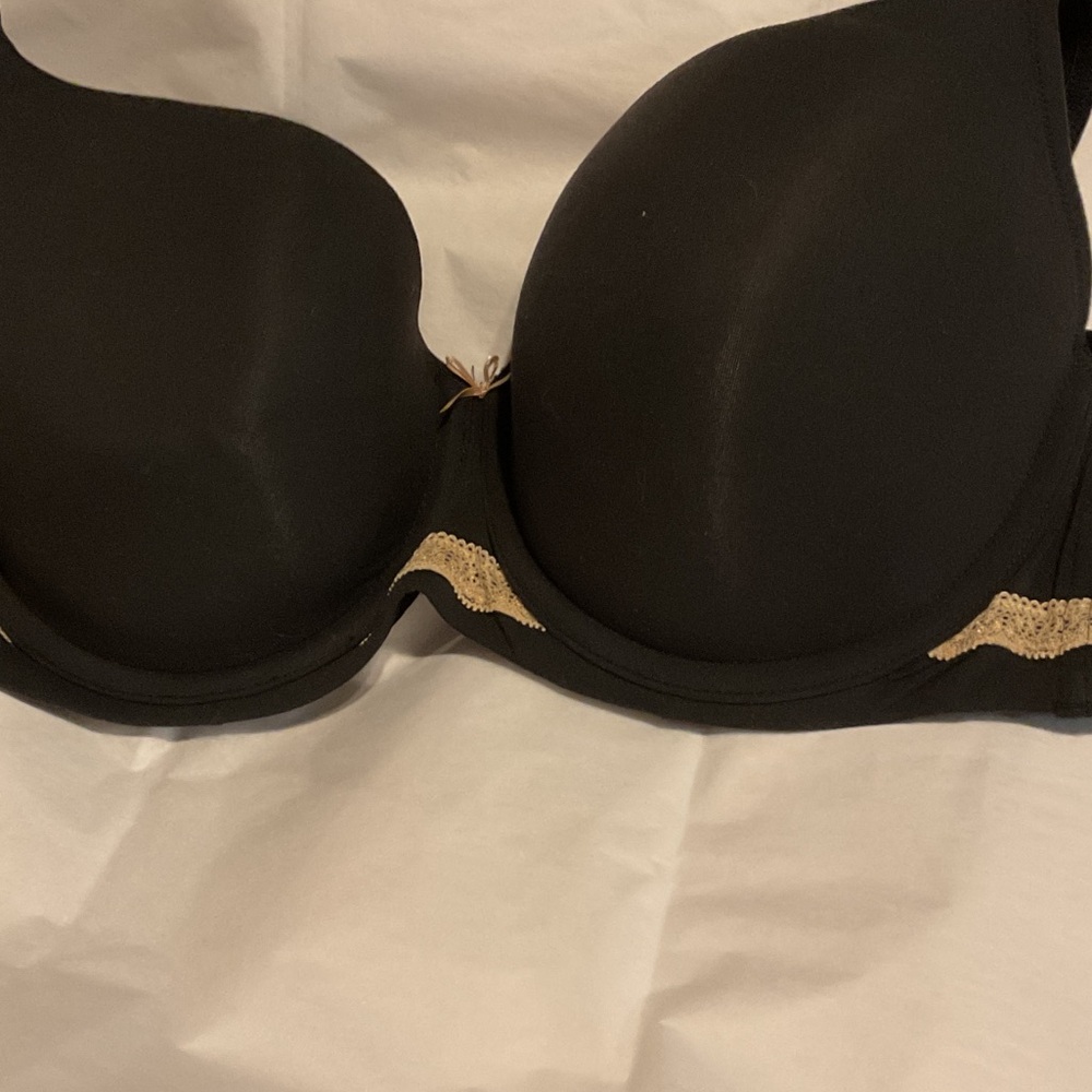 Good used cacique bra size 38DD